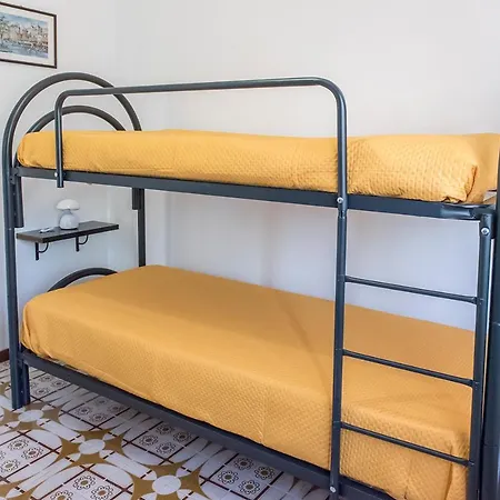 M343 - Marcelli, Trilocale Con Ampio Giardino A 50mt Dal Mare